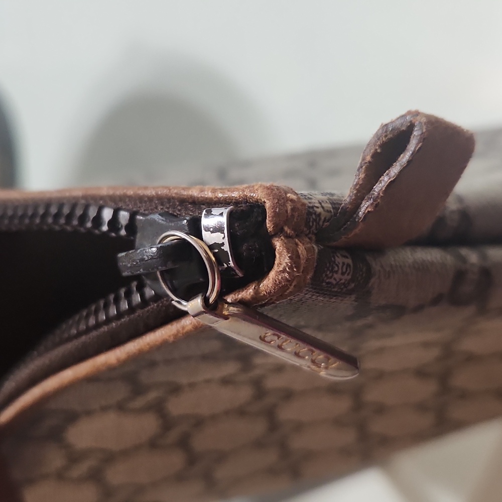 Gucci Plus Pouch - Picture 3 of 10